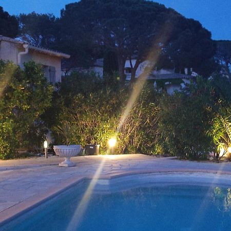 Grand Appartement Dans Maison Avec Piscine Privee Fréjus Exterior photo