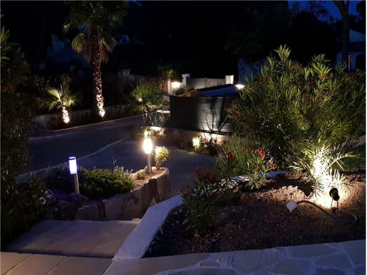 Grand Appartement Dans Maison Avec Piscine Privee Fréjus Exterior photo