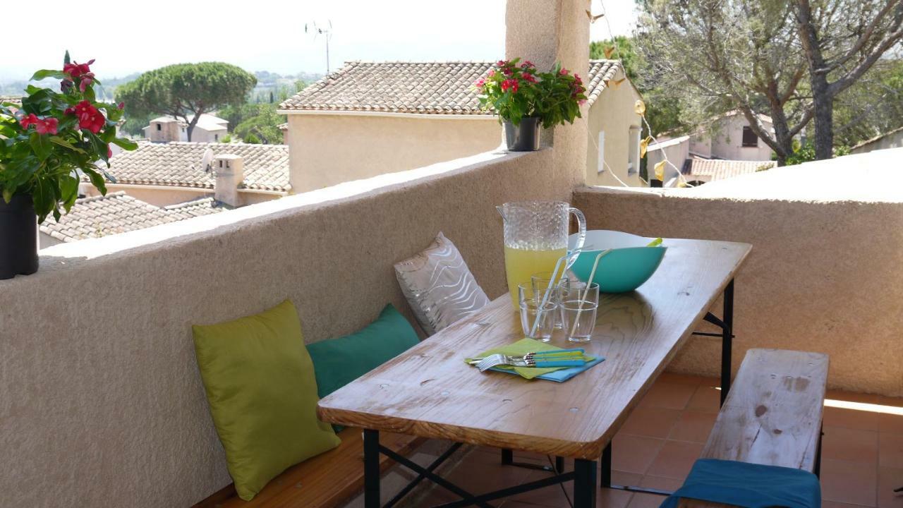 Grand Appartement Dans Maison Avec Piscine Privee Fréjus Exterior photo